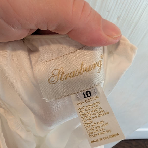 STRASBURG Girls Elegant Smocked Embroidered White Sleeveless Dress Size 10 - Picture 2 of 11